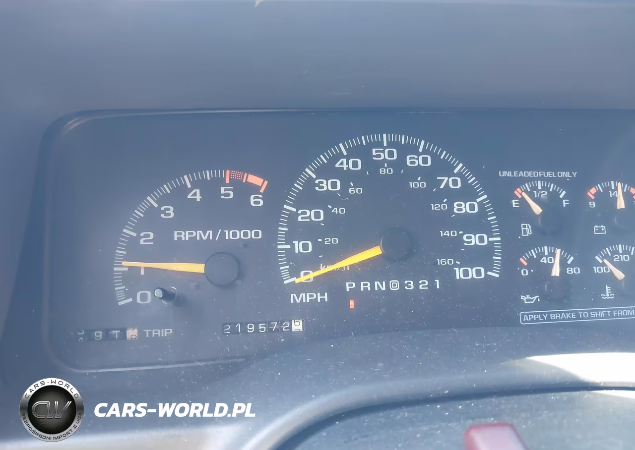 1996 Chevrolet Tahoe K1500 VIN:3GNEK18RXTG135924 - 7
