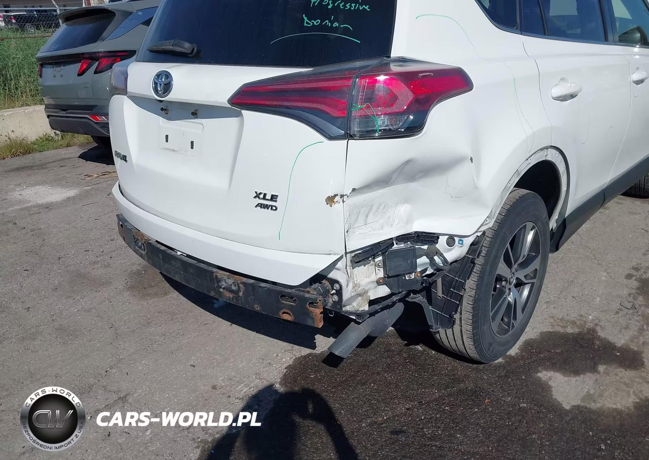 2017 Toyota Rav4 Xle VIN:JTMRFREV5HD209057 - 6