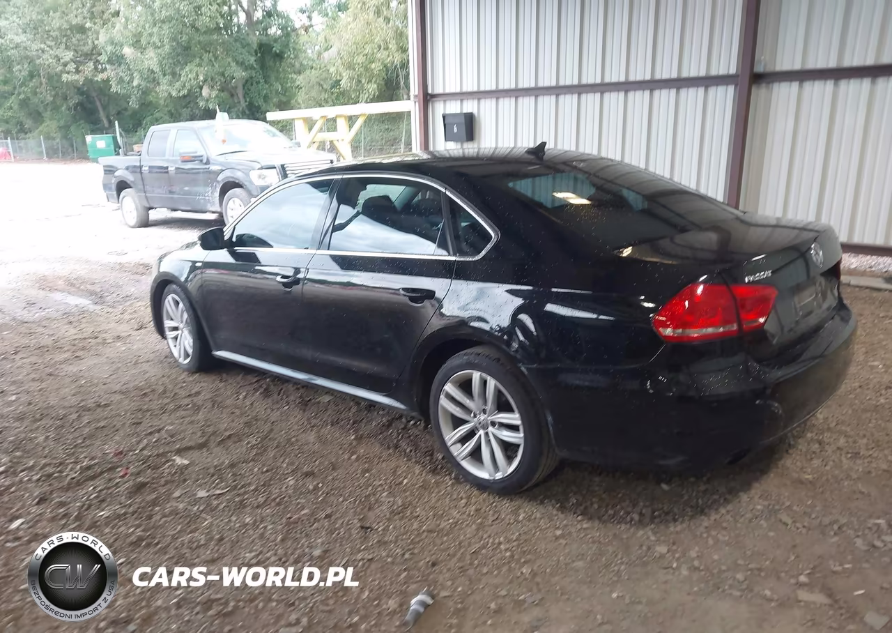 2014 Volkswagen Passat 1.8T Wolfsburg Edition VIN:1VWAT7A31EC037882 - 3