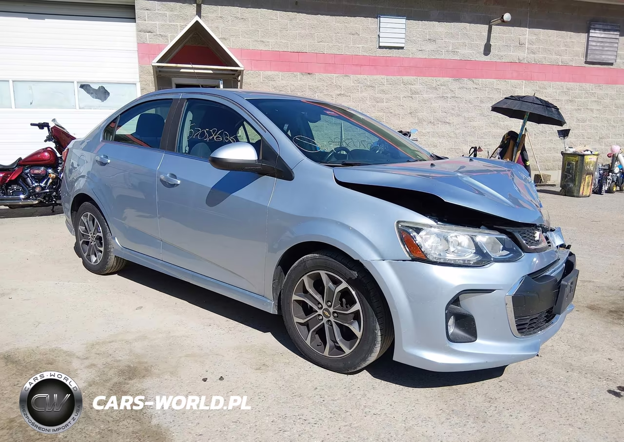 2017 Chevrolet Sonic Lt – zdjęcie 1 z 16