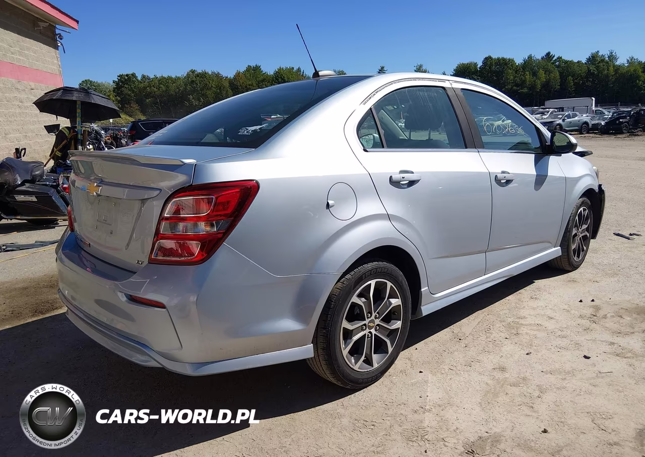 2017 Chevrolet Sonic Lt VIN:1G1JD5SB9H4117223 - 4