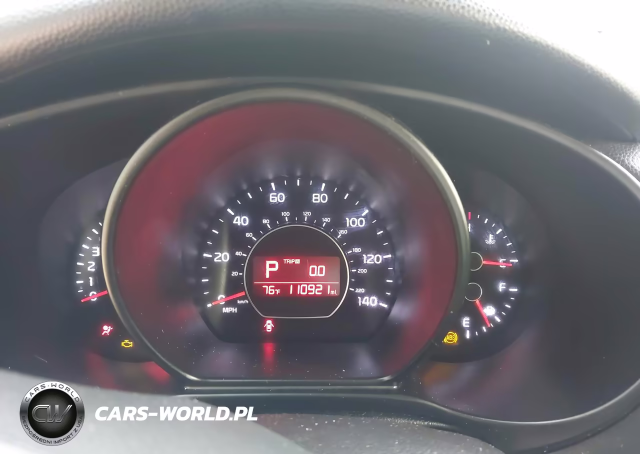 2016 Kia Soul + VIN:KNDJP3A51G7297647 - 7