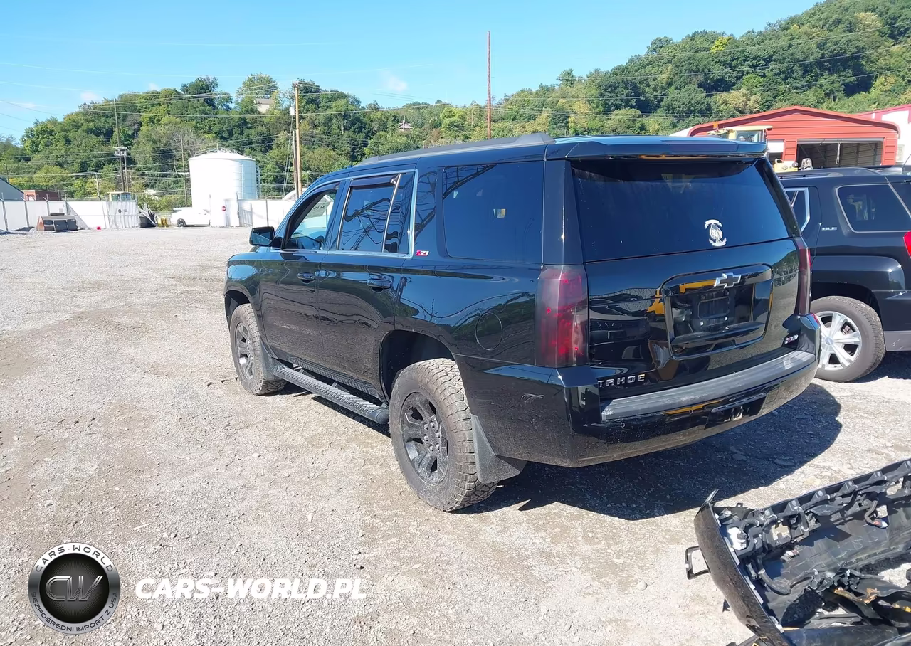 2017 Chevrolet Tahoe Lt VIN:1GNSKBKC6HR239489 - 3