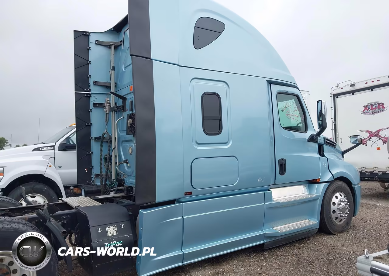 2018 Freightliner New Cascadia 126 VIN:3AKJHHDR9JSJZ2133 - 13