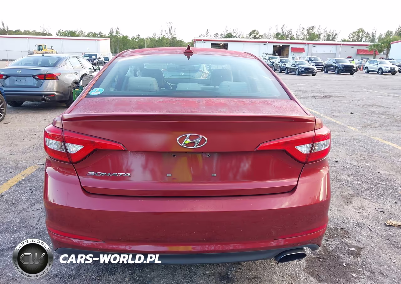2016 Hyundai Sonata VIN:5NPE24AF0GH407162 - 16