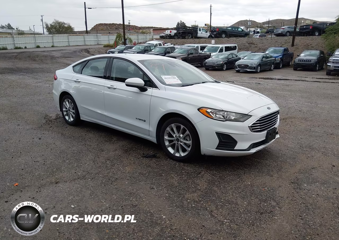 2019 Ford Fusion Hybrid Se – zdjęcie 1 z 17