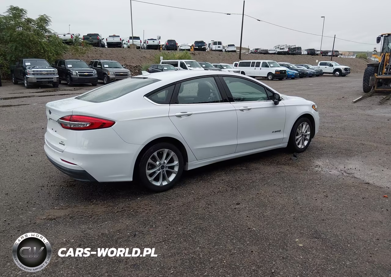 2019 Ford Fusion Hybrid Se VIN:3FA6P0LU8KR274365 - 4