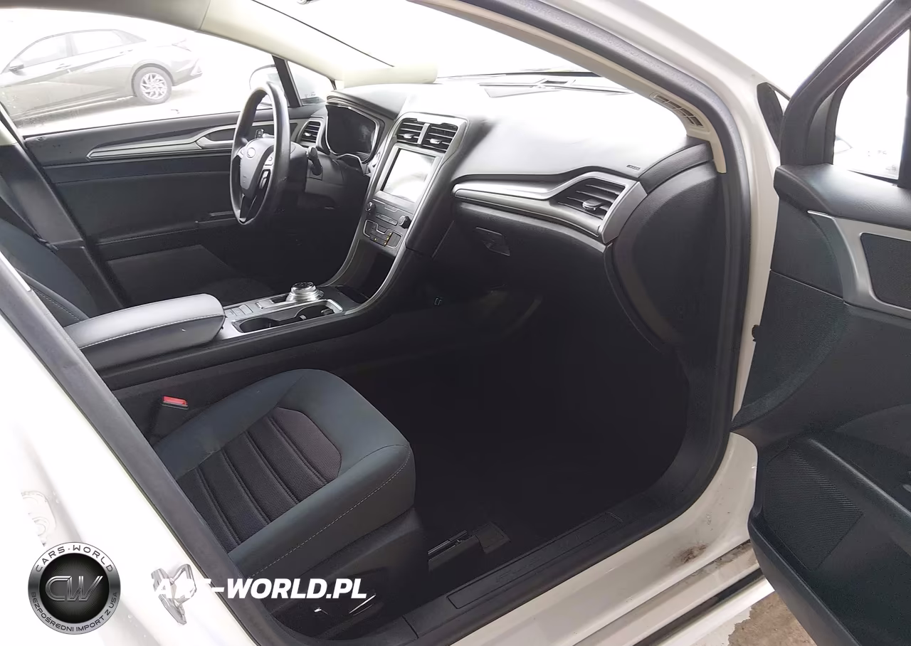 2019 Ford Fusion Hybrid Se VIN:3FA6P0LU8KR274365 - 5