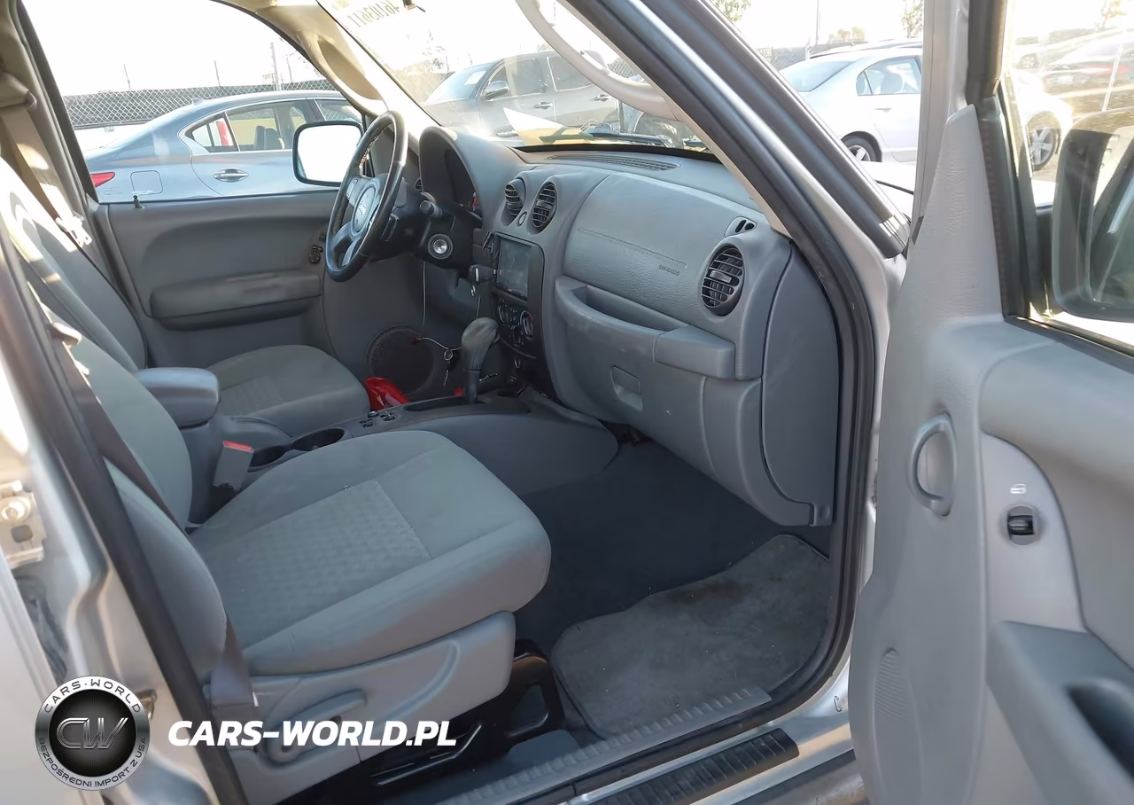 2007 Jeep Liberty Sport VIN:1J4GL48K37W708540 - 5