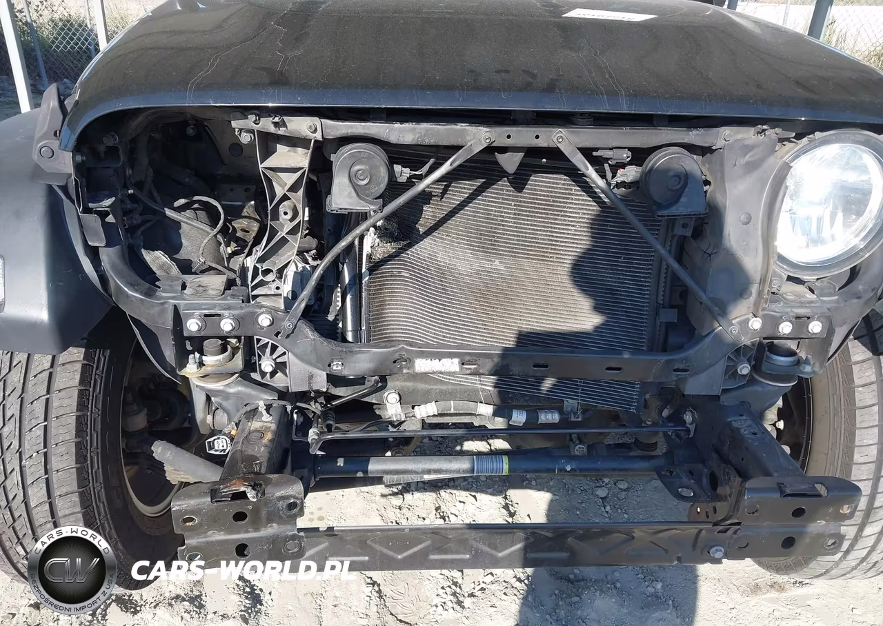 2019 Jeep Wrangler Unlimited Sport S 4X4 VIN:1C4HJXDG7KW512273 - 6