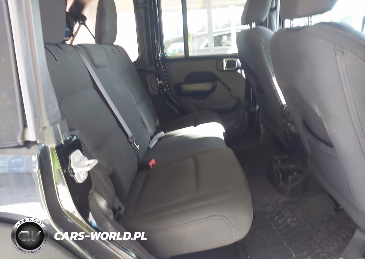 2019 Jeep Wrangler Unlimited Sport S 4X4 VIN:1C4HJXDG7KW512273 - 8