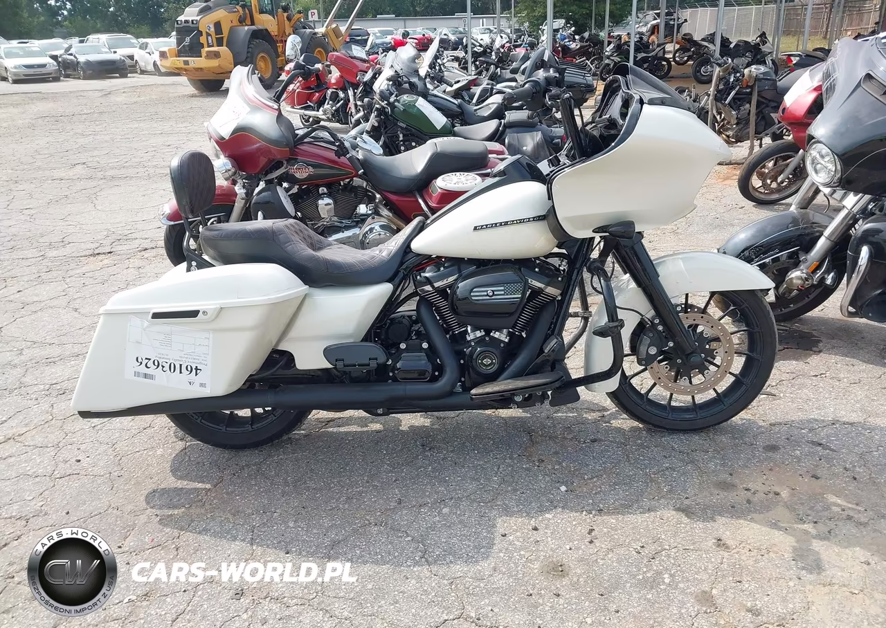 2018 Harley-Davidson Fltrxs Road Glide Special VIN:1HD1KTC17JB678074 - 11