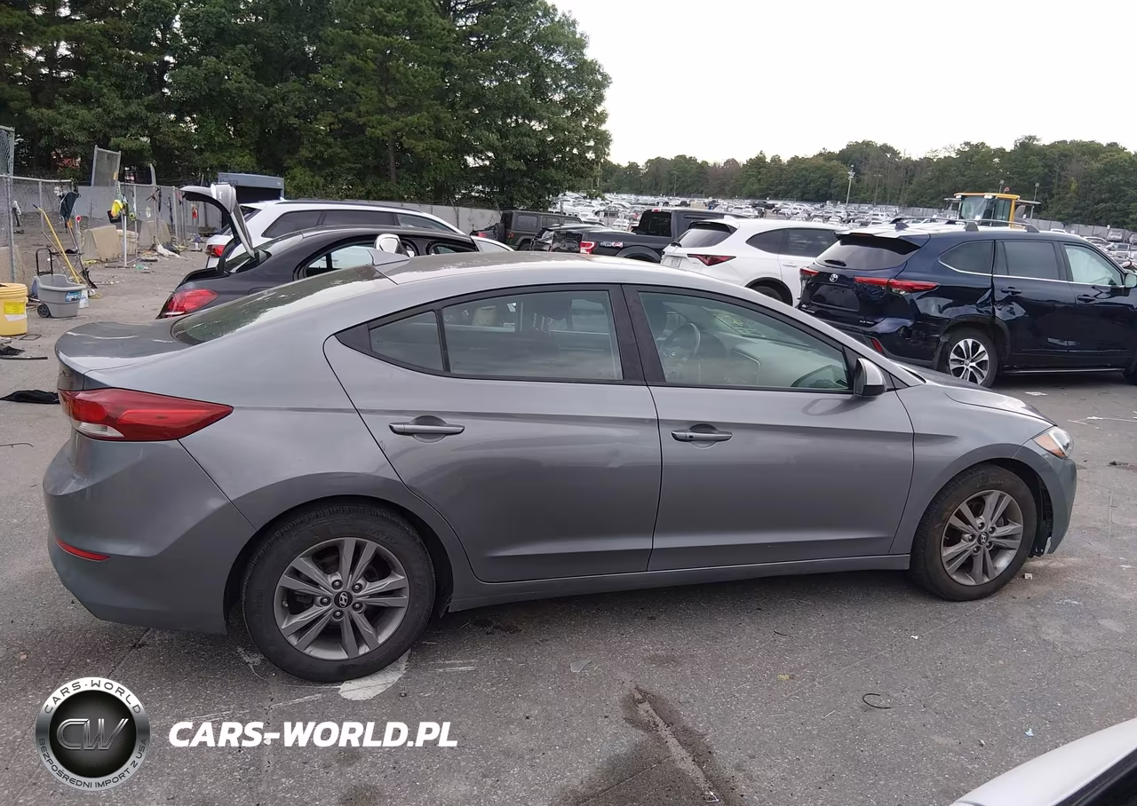 2018 Hyundai Elantra Value Edition VIN:KMHD84LF4JU522119 - 13