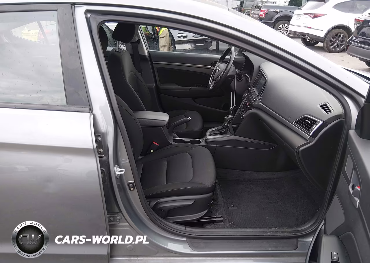 2018 Hyundai Elantra Value Edition VIN:KMHD84LF4JU522119 - 5