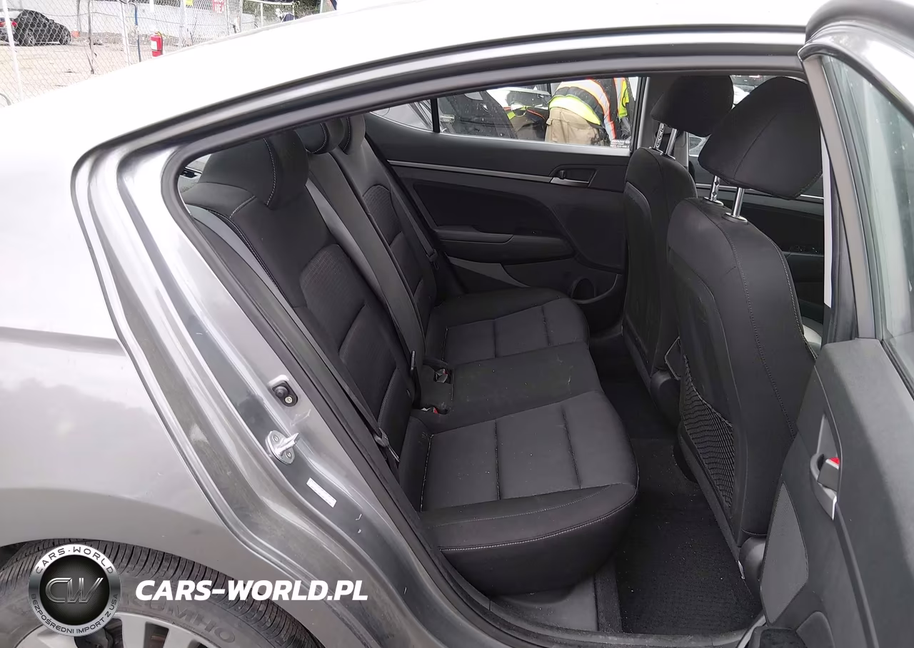 2018 Hyundai Elantra Value Edition VIN:KMHD84LF4JU522119 - 8