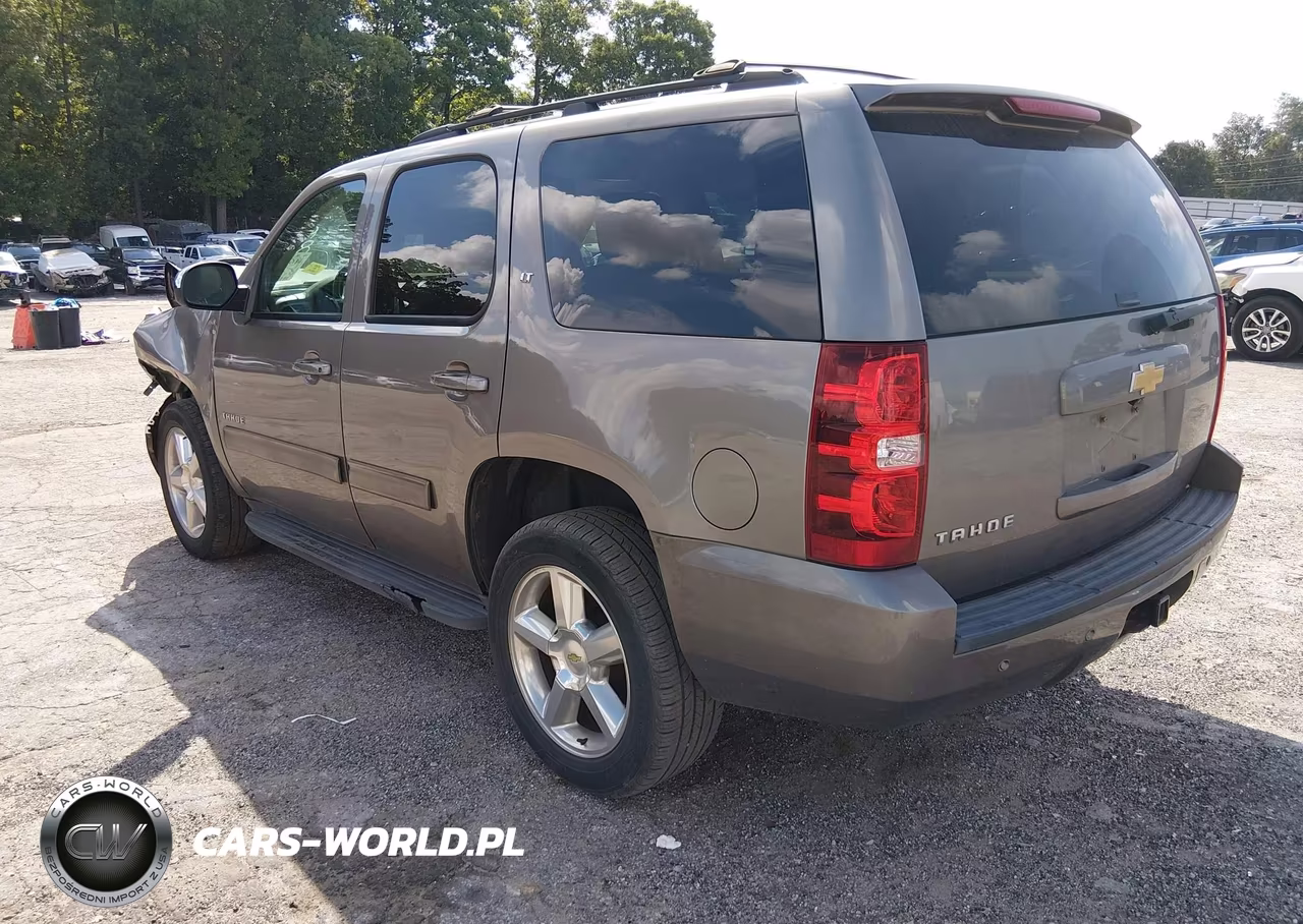 2013 Chevrolet Tahoe Lt VIN:1GNSCBE00DR148128 - 3