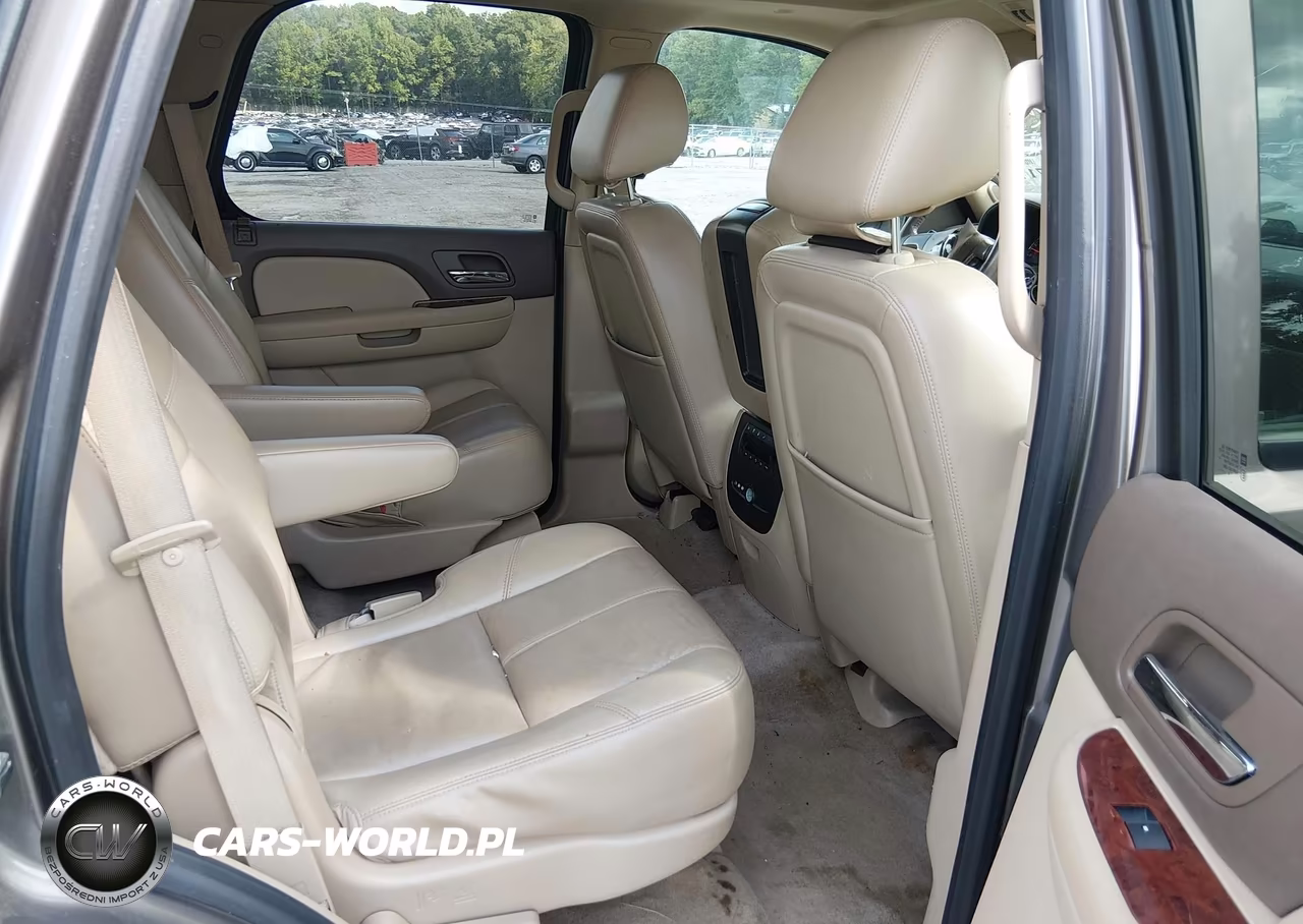 2013 Chevrolet Tahoe Lt VIN:1GNSCBE00DR148128 - 8