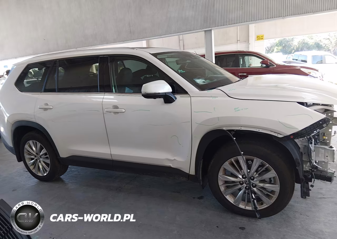 2025 Toyota Grand Highlander Platinum VIN:5TDAAAB55SS096174 - 14