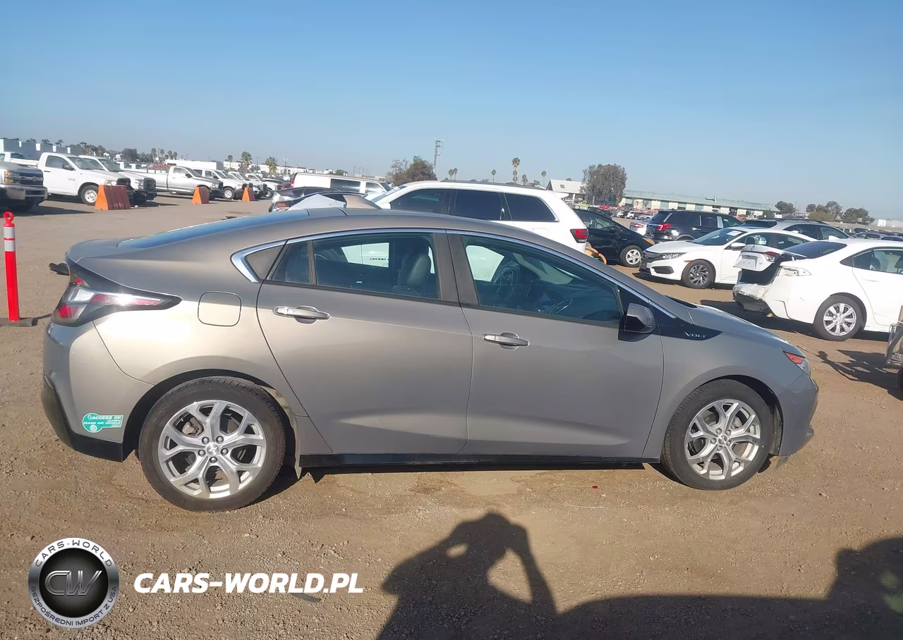 2017 Chevrolet Volt Premier VIN:1G1RD6S59HU124532 - 13