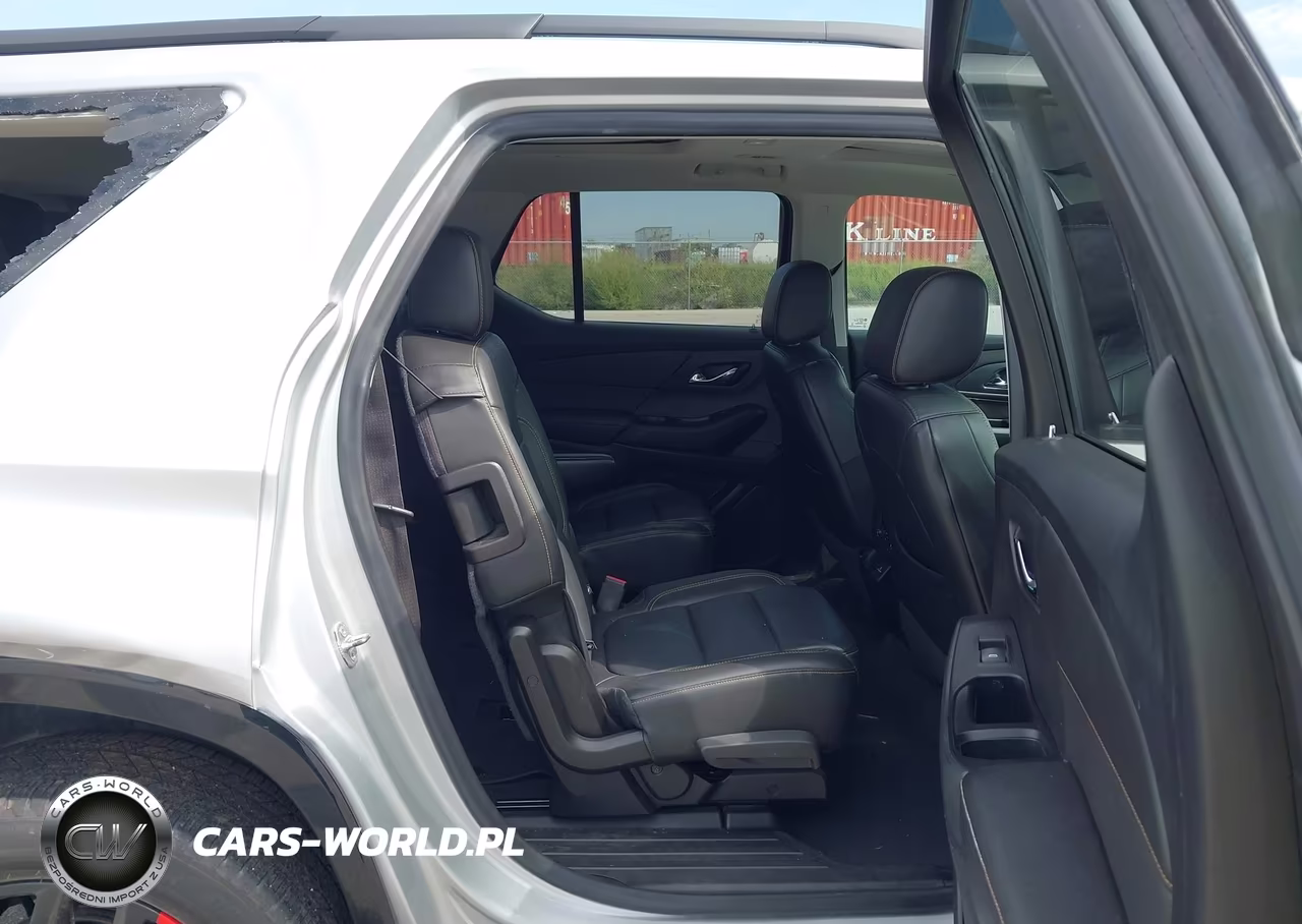 2019 Chevrolet Traverse Premier VIN:1GNERKKW6KJ243325 - 8