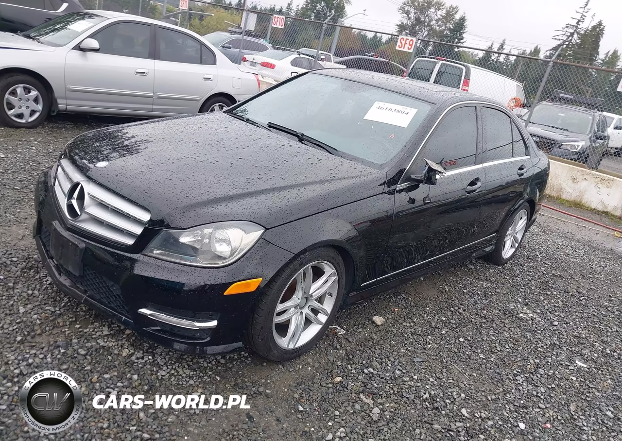 2012 Mercedes-Benz C 300 Sport 4Matic VIN:WDDGF8BBXCA649769 - 2