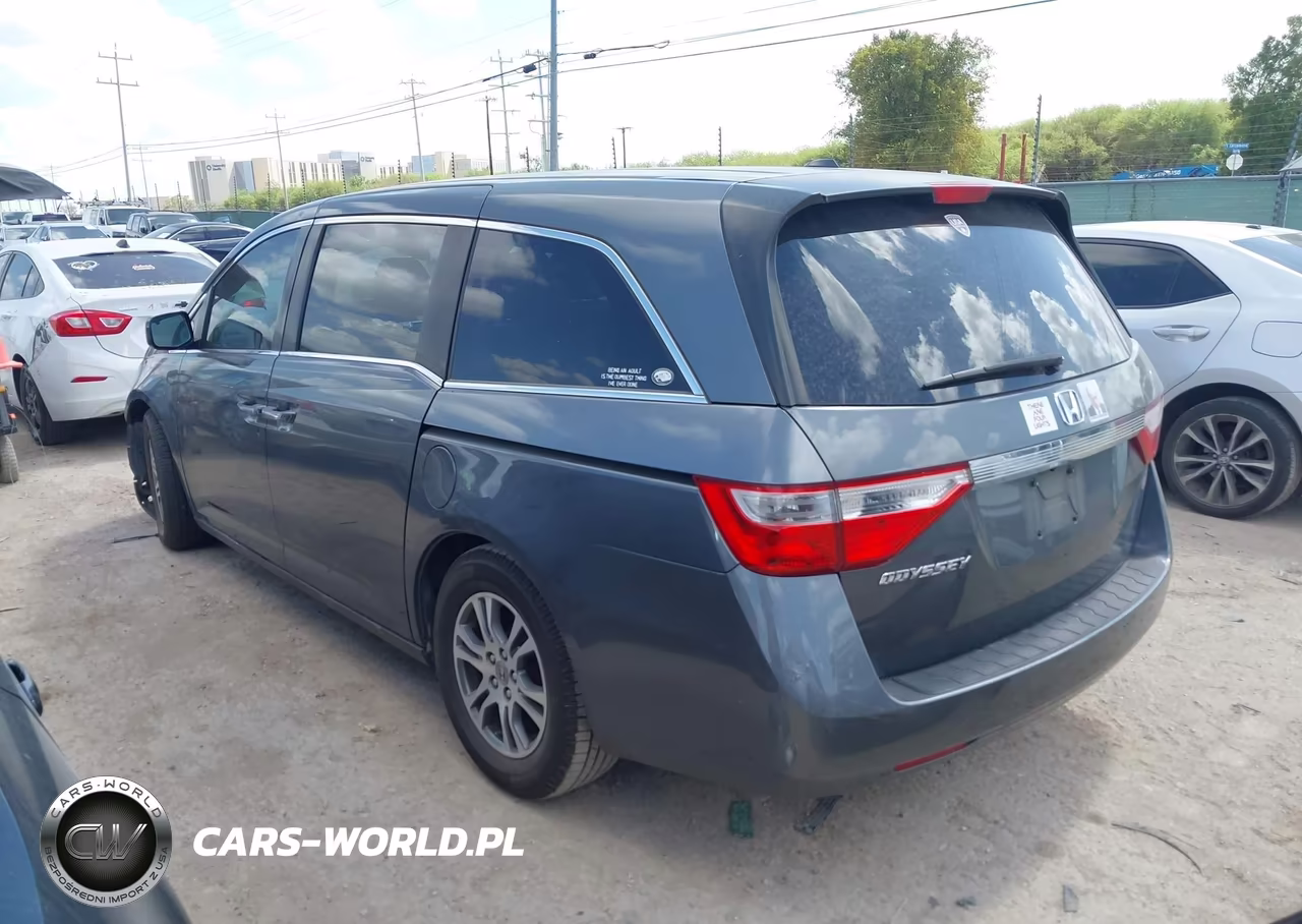 2013 Honda Odyssey Ex-L VIN:5FNRL5H68DB044470 - 3
