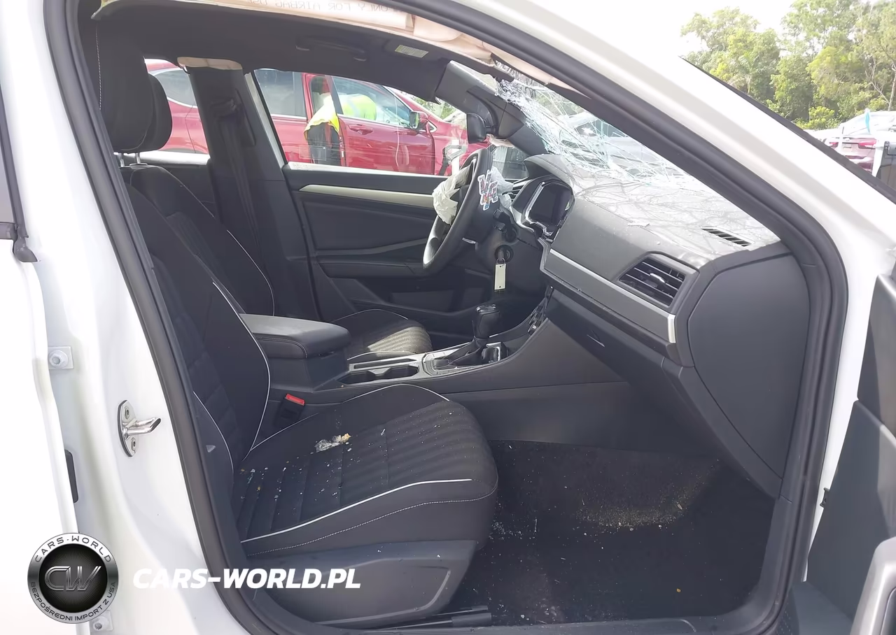 2023 Volkswagen Jetta 1.5T Sport VIN:3VWBM7BU9PM007863 - 5