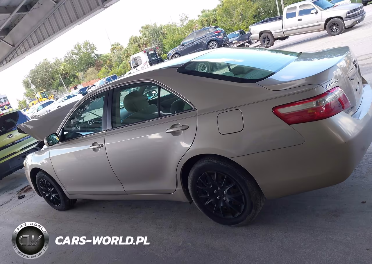 2007 Toyota Camry Le VIN:4T1BE46KX7U010513 - 14