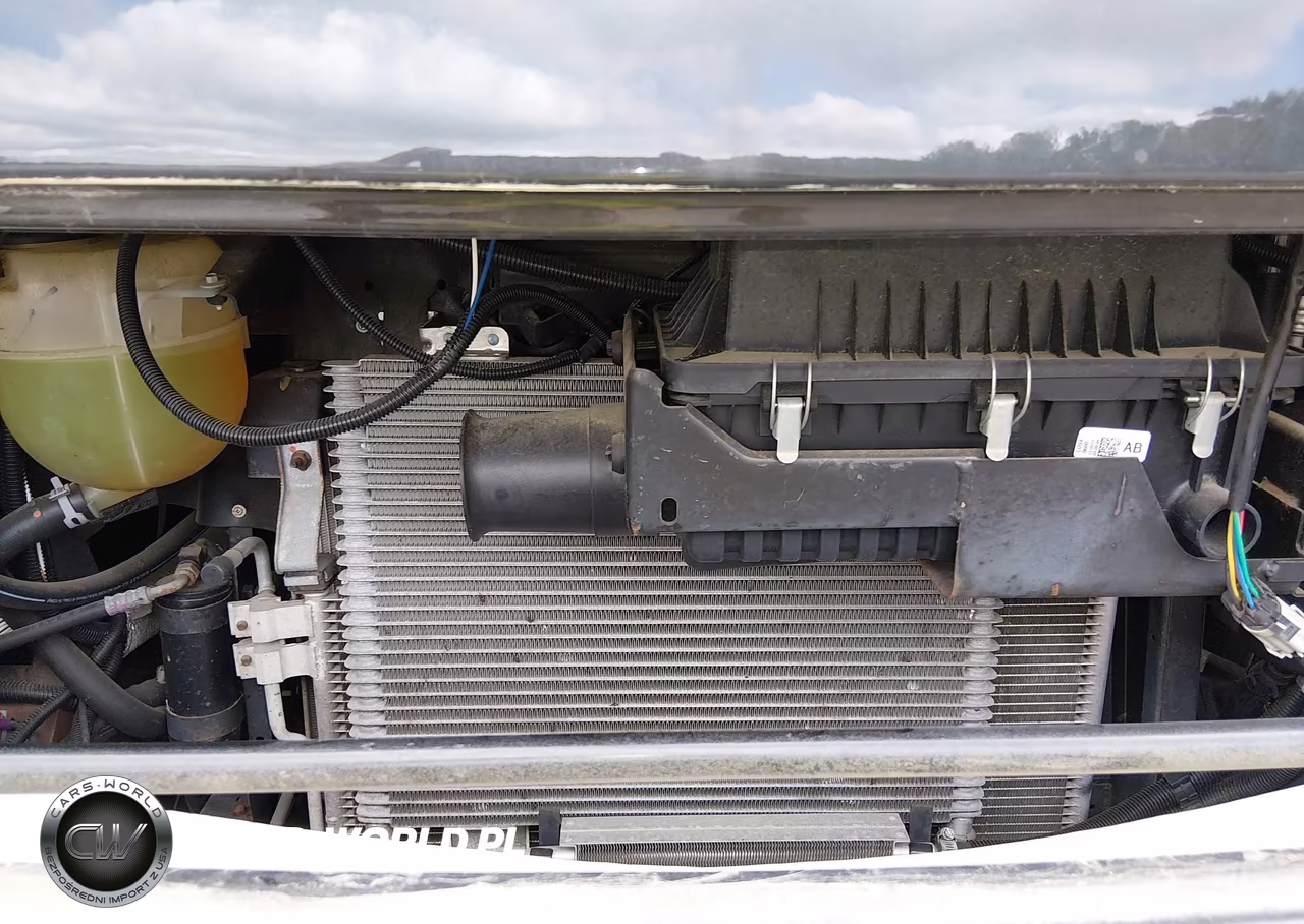 2022 Ford F53 VIN:1F66F5DN7N0A00423 - 10