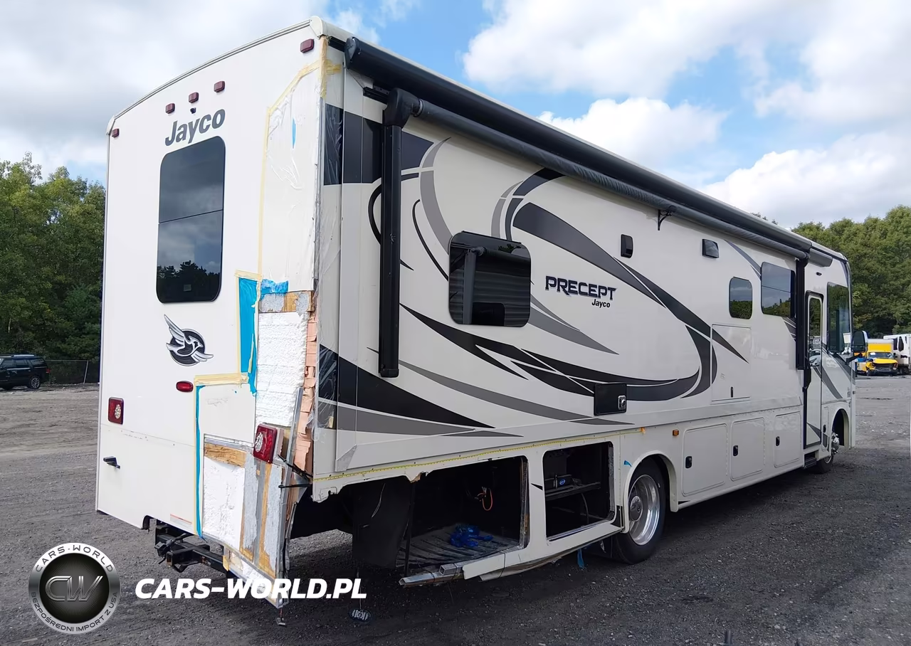 2022 Ford F53 VIN:1F66F5DN7N0A00423 - 4