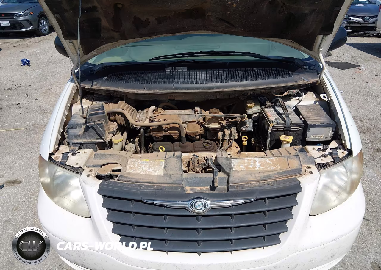 2007 Chrysler Town & Country VIN:1A4GJ45R27B128047 - 10