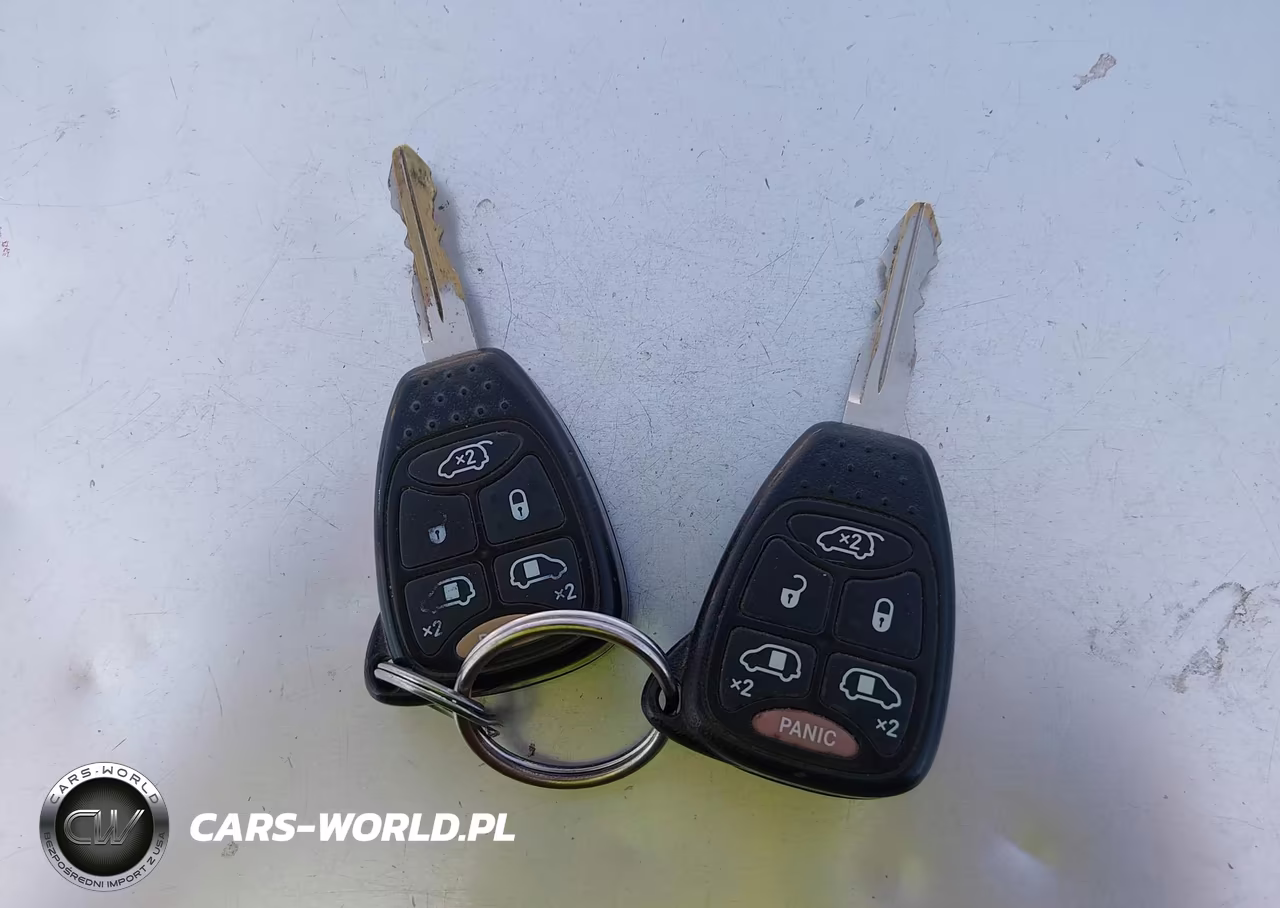 2007 Chrysler Town & Country VIN:1A4GJ45R27B128047 - 11