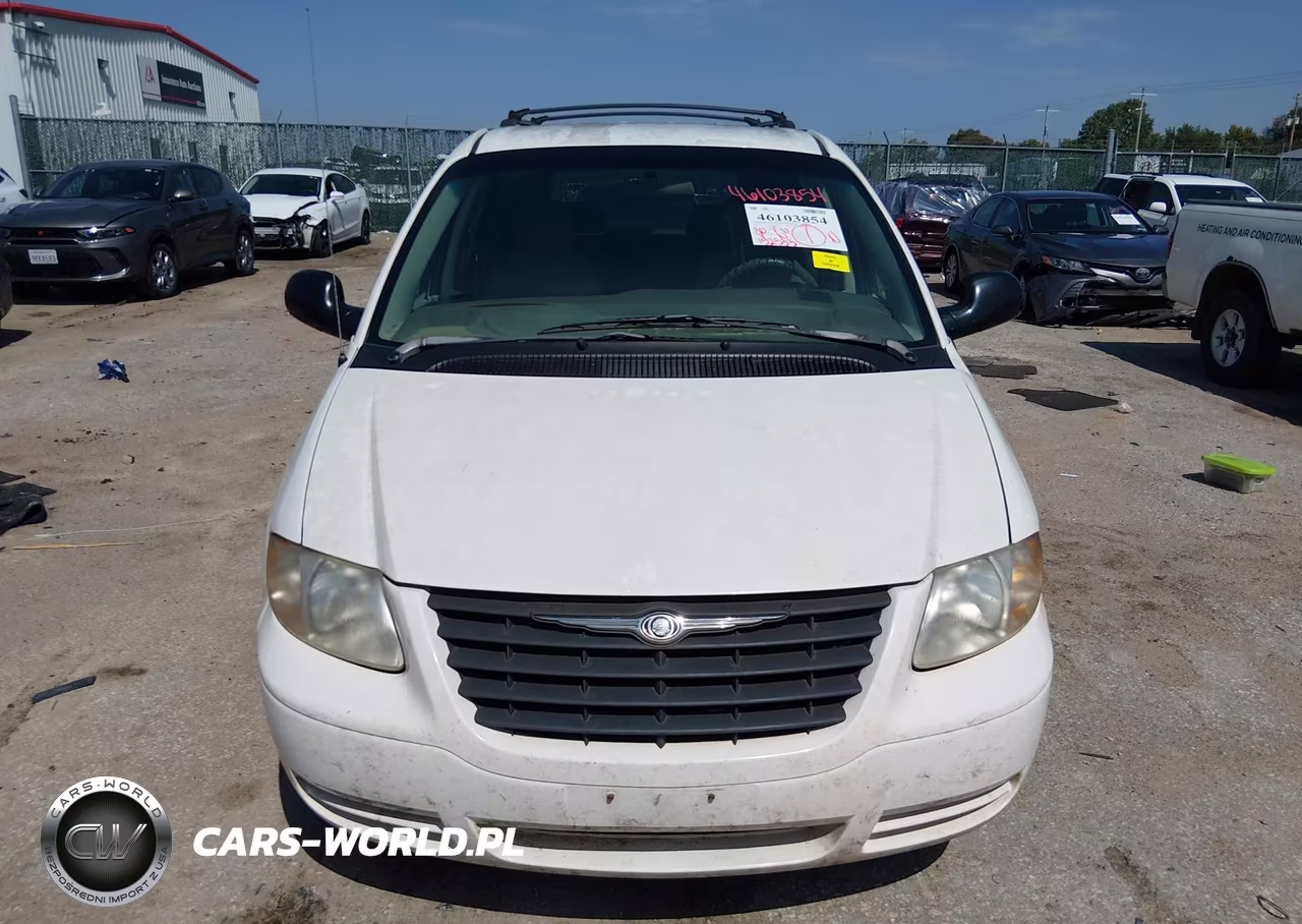 2007 Chrysler Town & Country VIN:1A4GJ45R27B128047 - 6