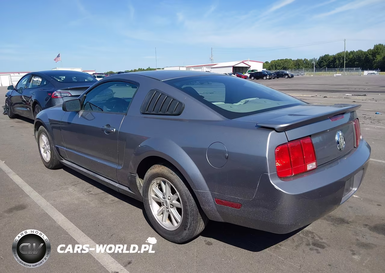 2007 Ford Mustang V6 Deluxe-V6 Premium VIN:1ZVFT80N475246670 - 3
