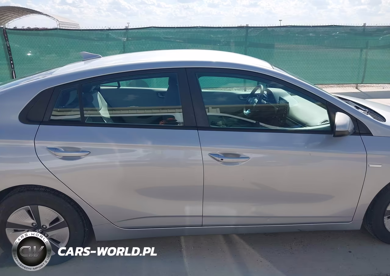 2020 Hyundai Ioniq Hybrid Blue VIN:KMHC65LC9LU219837 - 14