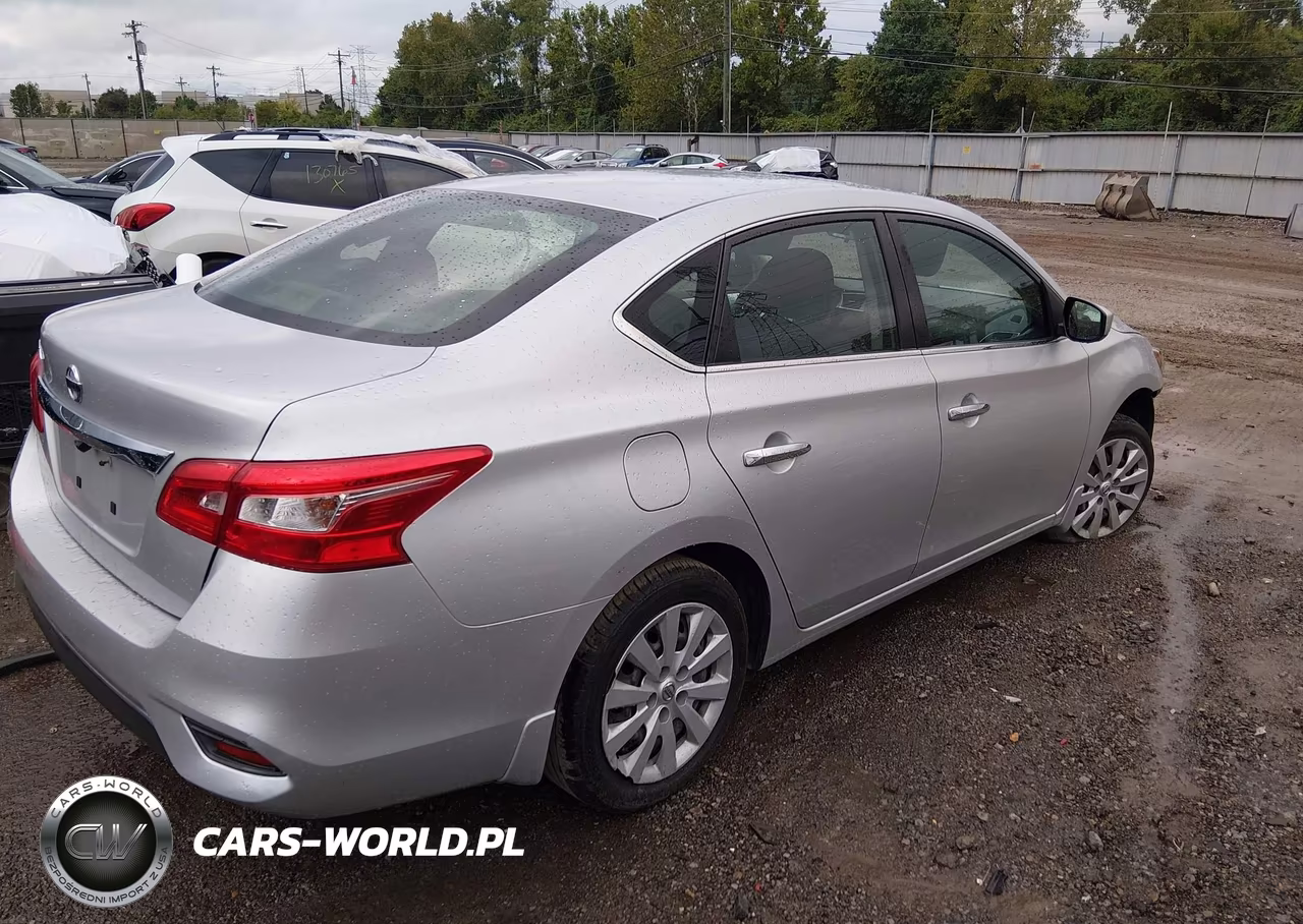 2016 Nissan Sentra S VIN:3N1AB7AP4GY332223 - 4