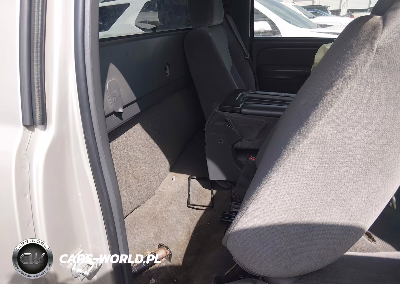 2005 GMC Sierra 1500 VIN:1GTEC14X05Z321064 - 8