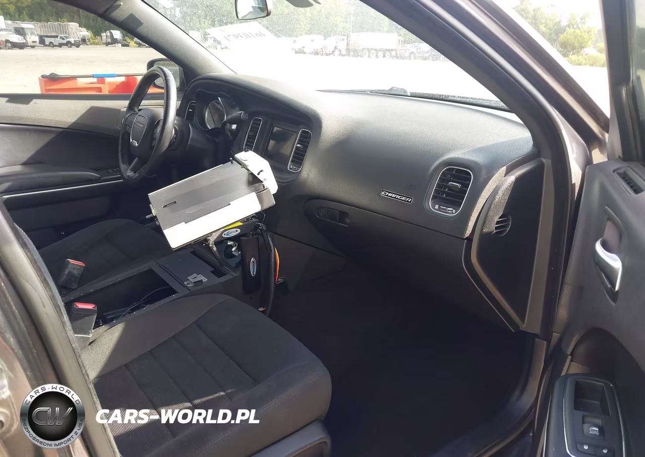 2019 Dodge Charger Police Awd VIN:2C3CDXKT3KH726861 - 5
