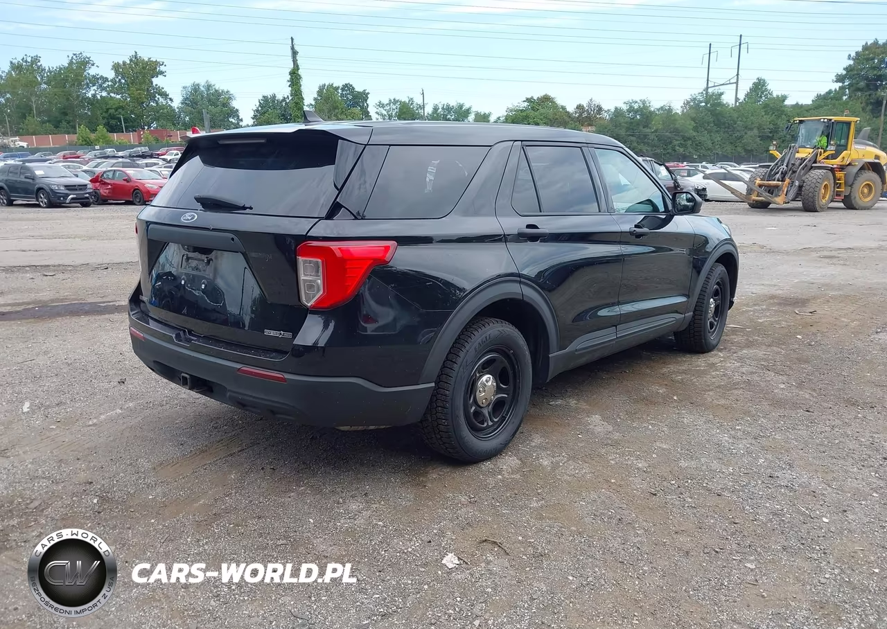 2021 Ford Police Interceptor Utility VIN:1FM5K8AWXMNA07348 - 4