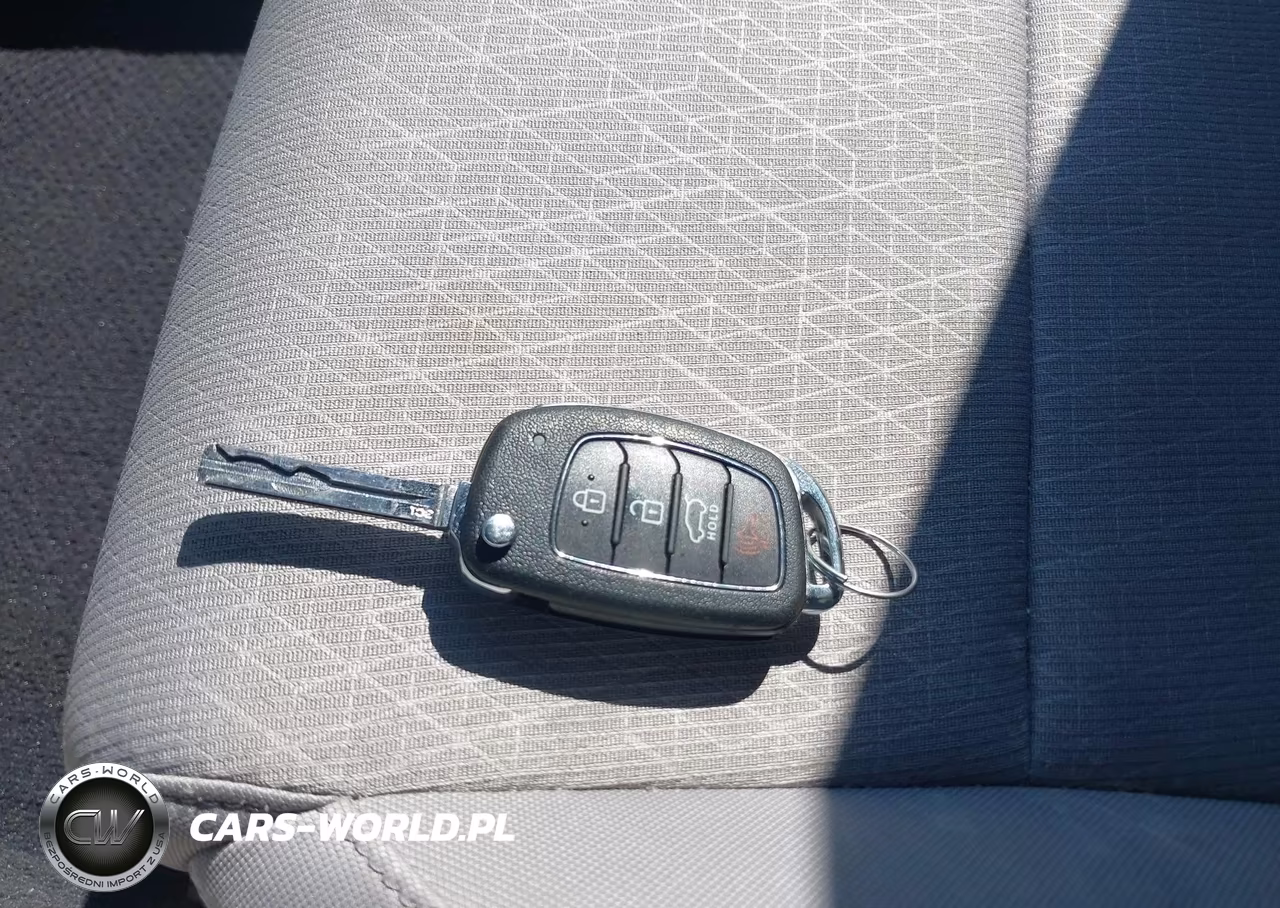 2018 Hyundai Tucson Se VIN:KM8J23A41JU786902 - 11