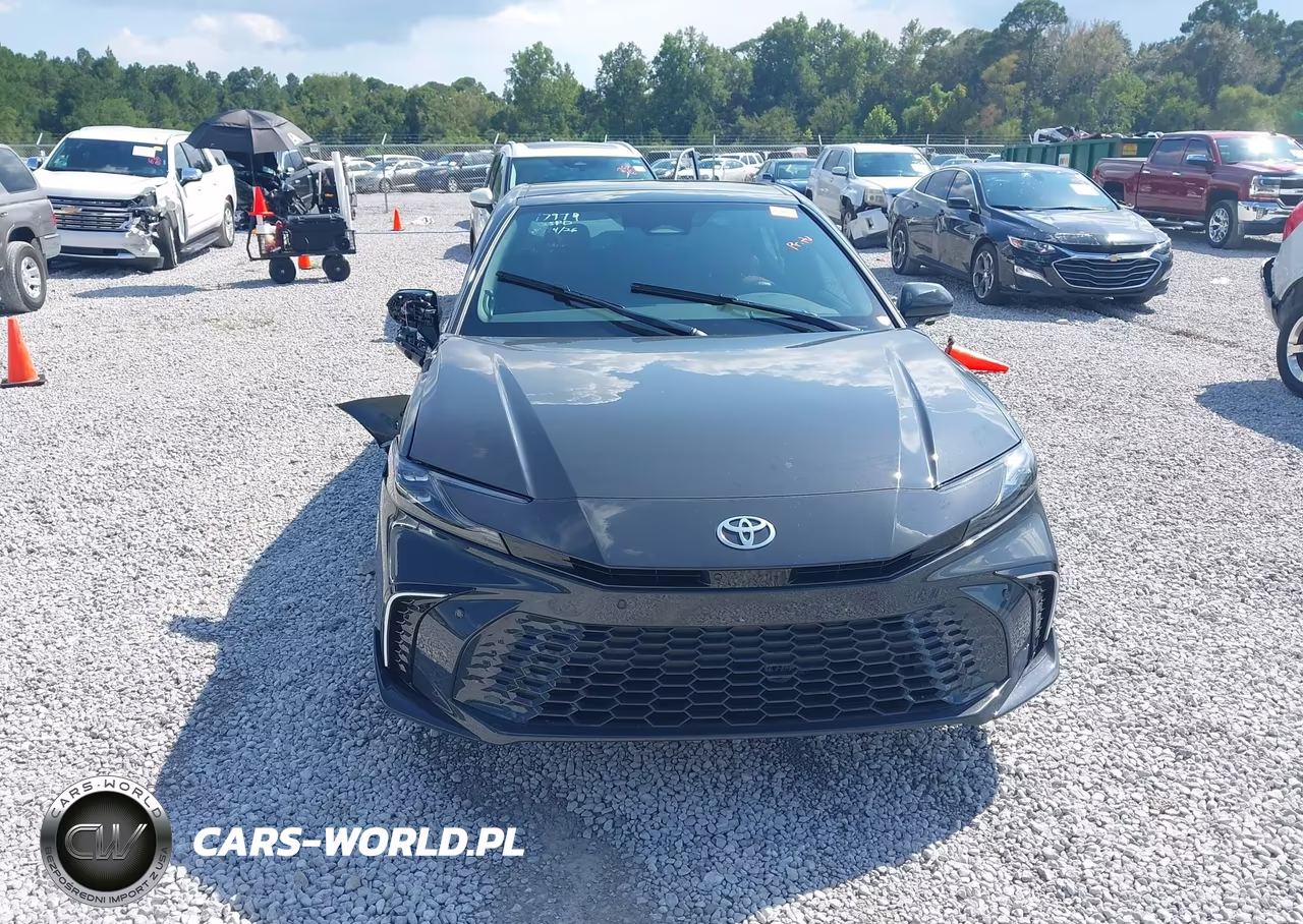 2026 Toyota Camry Xse VIN:4T1DAACKXTU766148 - 12