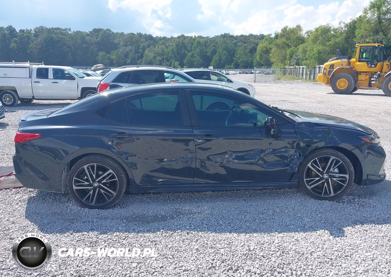 2026 Toyota Camry Xse VIN:4T1DAACKXTU766148 - 13