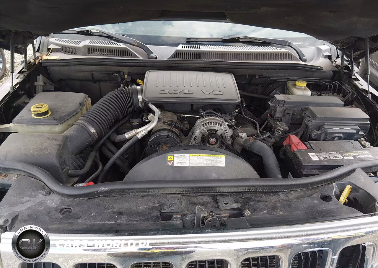 2007 Jeep Commander Sport VIN:1J8HG48K07C651061 - 10