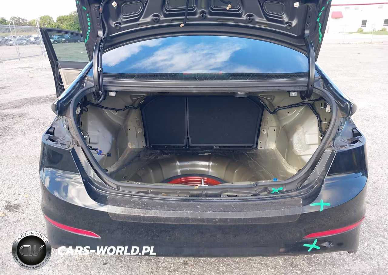 2017 Hyundai Elantra Limited VIN:KMHD84LFXHU176233 - 17