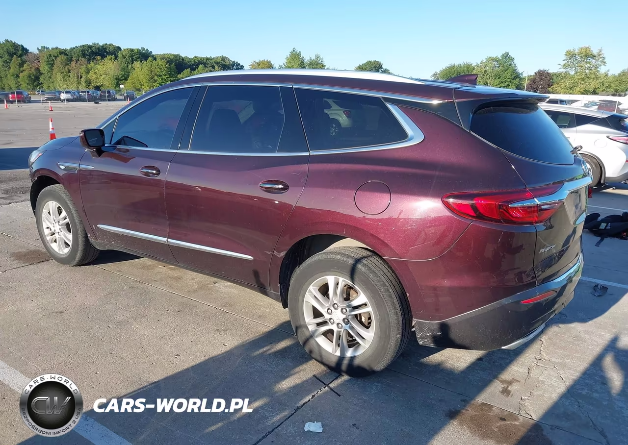 2018 Buick Enclave Essence VIN:5GAERBKW7JJ162116 - 3