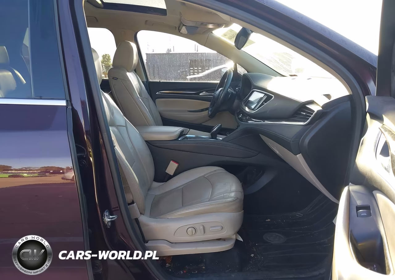 2018 Buick Enclave Essence VIN:5GAERBKW7JJ162116 - 5