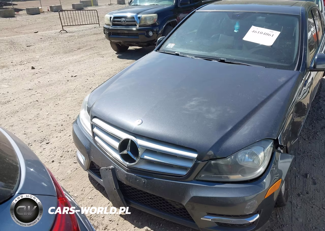 2013 Mercedes-Benz C 300 Sport 4Matic VIN:WDDGF8AB8DR275263 - 10