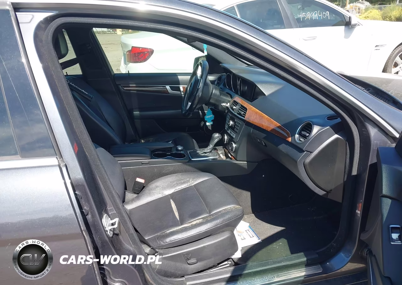 2013 Mercedes-Benz C 300 Sport 4Matic VIN:WDDGF8AB8DR275263 - 5