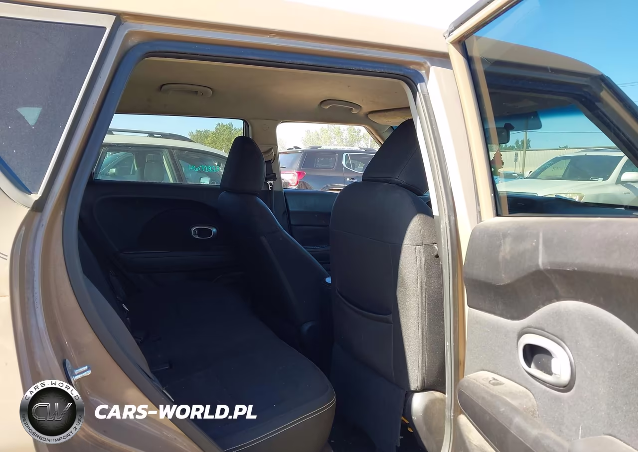 2014 Kia Soul + VIN:KNDJP3A57E7020076 - 8