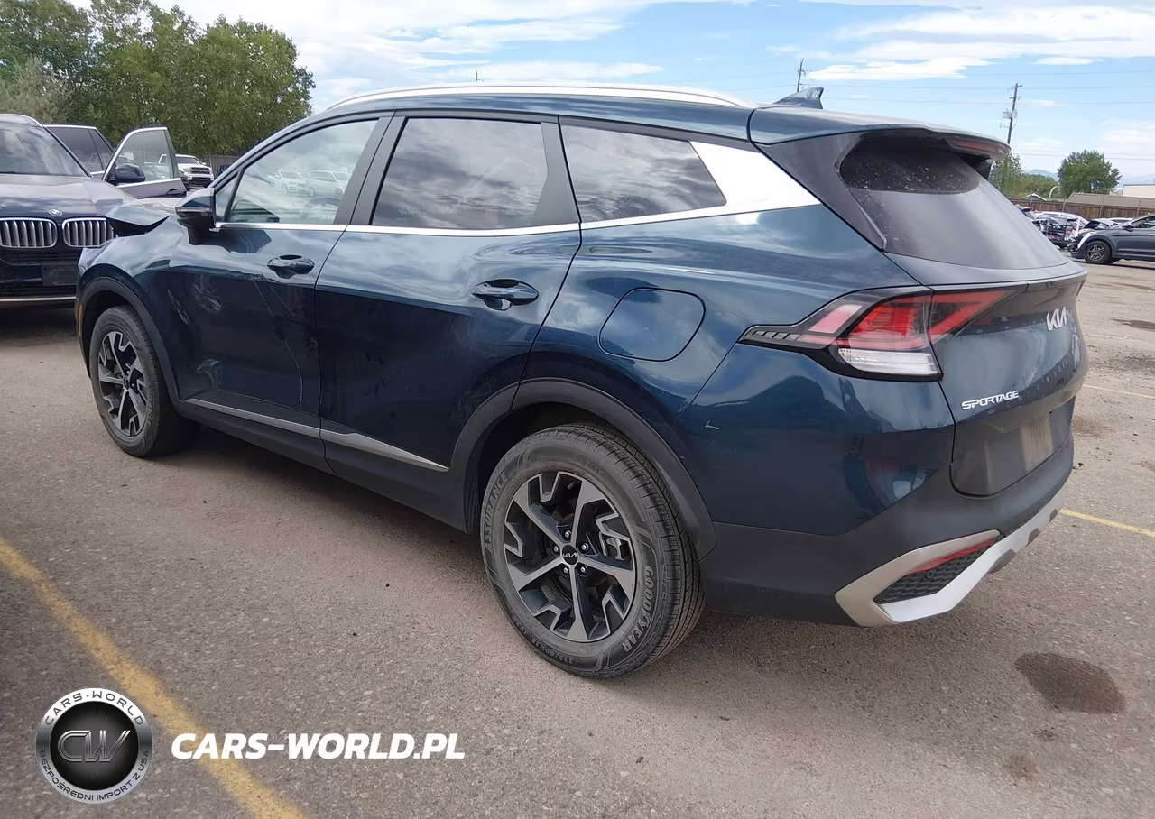 2023 Kia Sportage Hybrid Ex VIN:KNDPVCAG7P7015576 - 3